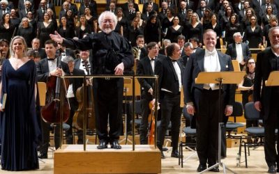 Impecable Masaaki Suzuki dirigiendo la OCNE